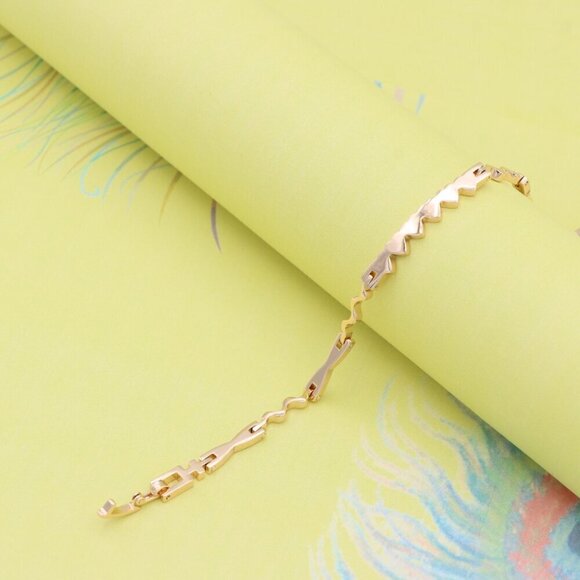 "Trendy Zigzag Rose Gold Bracelet in High Quality Gold Plated Brass, XPBL0868 - Picture 8 of 12